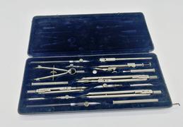 Готовальня "E.O. Richter & Co Pracision" Готовальня "E.O. Richter & Co Pracision"