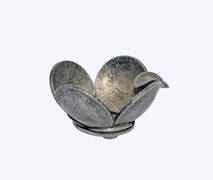 Пепельница из 5 французских монет