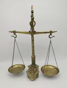 Коромысловые весы