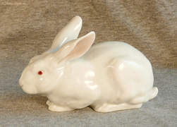 Статуэтка "Белый кролик"