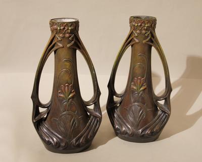 Вазы парные в модерне. Австрия. Конец XIX - начало ХХ века.