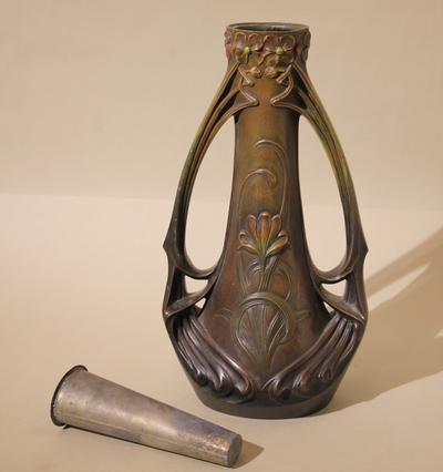 Вазы парные в модерне. Австрия. Конец XIX - начало ХХ века.