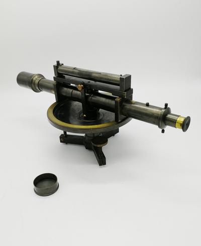 Нивелир. Бельгия. Начало XX века.