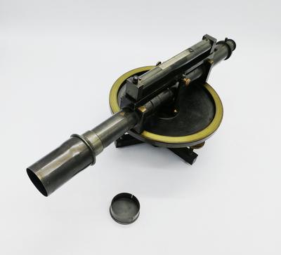 Нивелир. Бельгия. Начало XX века.