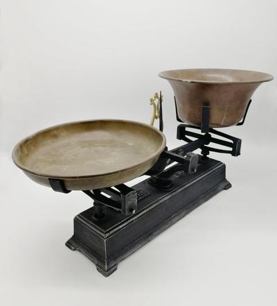 Весы хозяйственные. Западная Европа. Начало XX века.