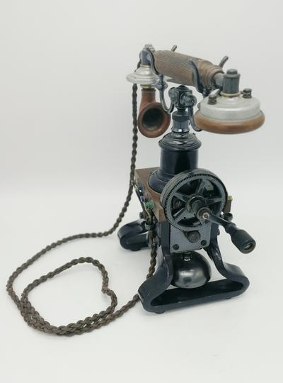 Телефон Ericsson Beeston &quot;скелетон&quot;. Начало XX века. Великобритания. Модель 1905 г.