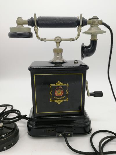 Аппарат телефонный "JYDSK". Дания 1910-е годы, с индукторным вызовом.