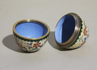 Яйцо шкатулка. Западная Европа. Середина ХХ века.