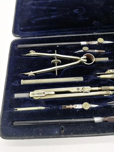 Готовальня "E.O. Richter &amp; Co Pracision". Германия, середина ХХ века.