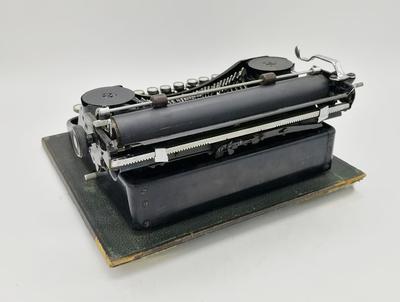 Печатная машинка "Mersedes Prima". Германия, первая половина ХХ века