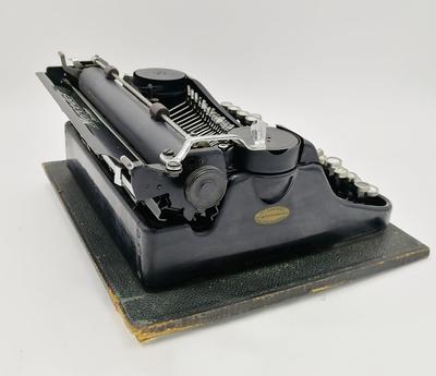 Печатная машинка "Mersedes Prima". Германия, первая половина ХХ века