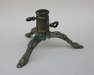 Подставка для новогодней елки. Специальное приспособление для установки новогодней елки.