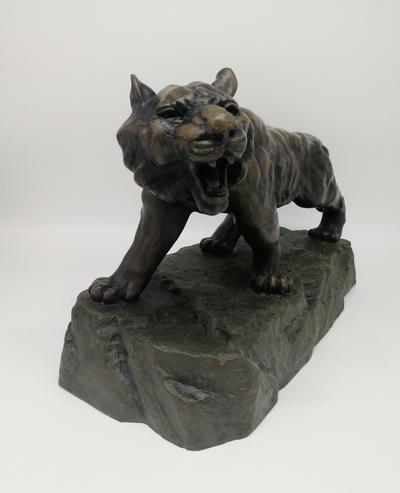 Скульптура «Идущая пантера». Германия. Первая половина XX века.