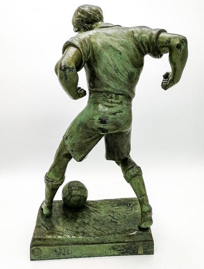 Скульптура &quot;Футболист&quot;. Франция, начало XX века, автор Lemoyne