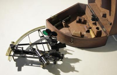 Секстант с тремя сменными объективами. Оригинальная полная комплектация.