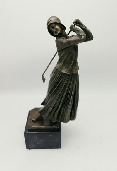 Скульптура "Гольфистка". Бронза, автор E.Valdez, Западная Европа