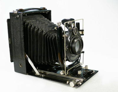 Фотоаппарат "ZEISS IKON". Германия. Начало XX века.