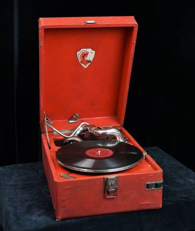 Патефон. СССР, середина XX века