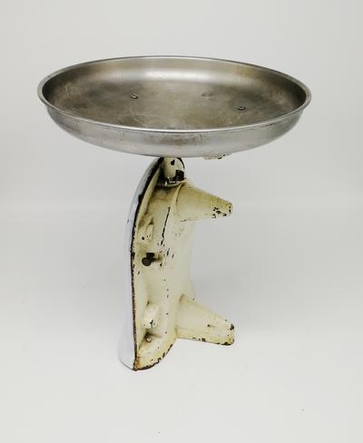 Кухонные весы "GLORIA". Западная Европа. Середина 20 века.