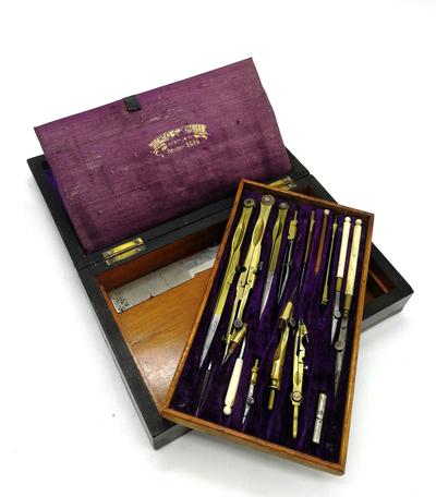 Готовальня. Западная Европа, конец XIX начало XX вв.