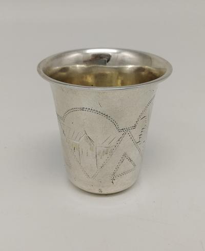 Стопка. Серебро 84 проба. Вес 30 гр. Клеймо "ИЕЗ"