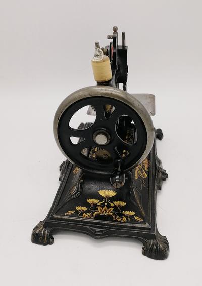 Миниатюрная швейная машинка. Bremer &amp; Br&amp;#252;ckmann, Германия, конец XIX в.