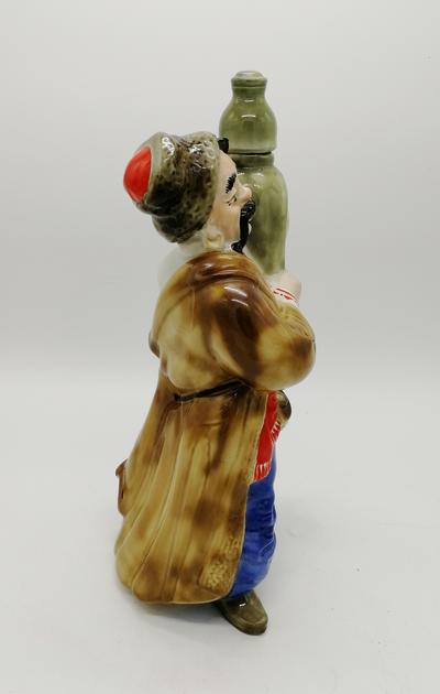 Штоф "Казак". СССР, Киев, Середина XX века. Киевский ЭКХЗ, 1957 г., без повреждений.