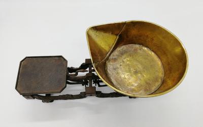 Весы хозяйственные. Западная Европа. Конец XIX - начало XX века.