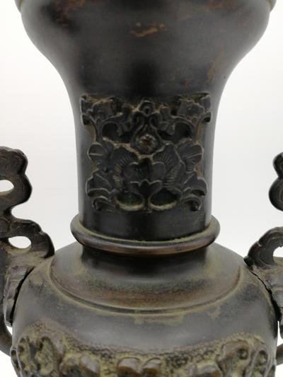 Пара японских декоративных ваз. Япония 19 век. В хорошей сохранности