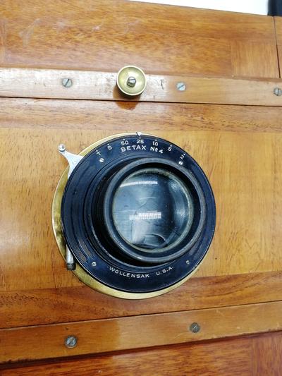 Фотокамера со штативом. Западная Европа, красное дерево, начало XX века