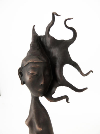 Статуэтка "Жемчужина". Автор скульптор Даши Намдаков. Современная работа.