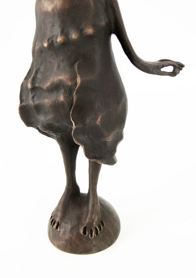 Статуэтка "Жемчужина". Автор скульптор Даши Намдаков. Современная работа.