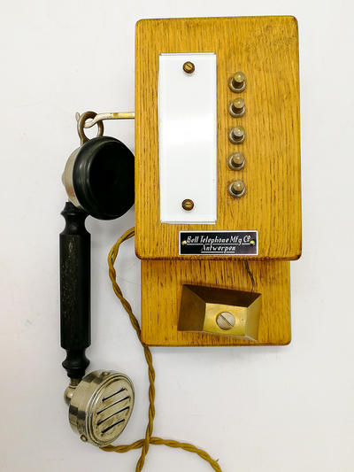 Телефон (коммутатор) на 5 линий. Бельгия, фирма Bell, конец XIX- начало XX века