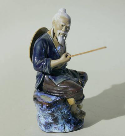 Статуэтка "Рыбак". Китай. 1970-80- е годы. ХХ века.