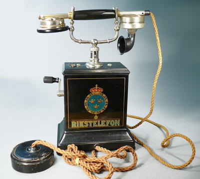 Телефонный аппарат "Rikstelefon". Швеция, Стокгольм. Конец XIX - начало XX вв.. Оригинальная комплектация.
