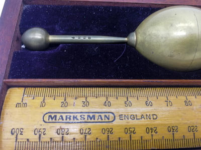 Сахаромер (Ареометр). Прибор в оригинальном футляре красного дерева. Конец 19 века, Лондон