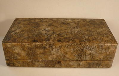 Письменный прибор в футляре. Серебро по реактиву.