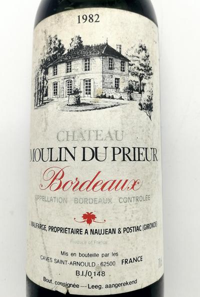 Вино 1982 &quot;Chateau moulin du prieur&quot;. Год урожая 1982 считается хорошим для Bordeaux (94R - таблица миллезимов Роберта Паркера)