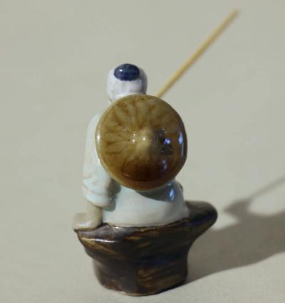 Статуэтка "Рыбак". Китай. Вторая половина ХХ века.