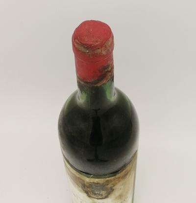 Вино 1966 "Chateau LA TOUR DU MIRAIL". Год урожая 1966. Производитель Роджер Суир.